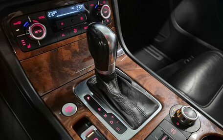 Volkswagen Touareg III, 2011 год, 1 649 000 рублей, 13 фотография