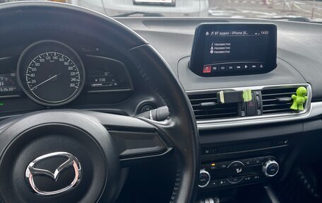 Mazda 3, 2018 год, 1 500 000 рублей, 6 фотография