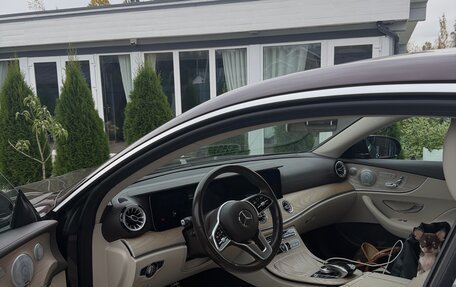 Mercedes-Benz E-Класс, 2019 год, 4 000 000 рублей, 6 фотография