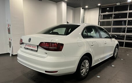 Volkswagen Jetta VI, 2016 год, 1 420 000 рублей, 3 фотография