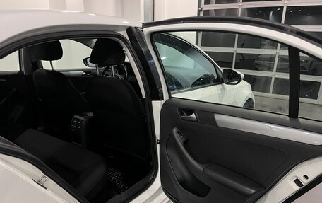 Volkswagen Jetta VI, 2016 год, 1 420 000 рублей, 26 фотография
