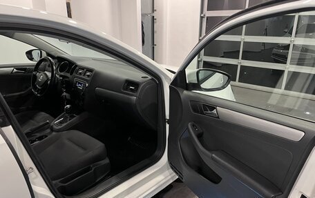 Volkswagen Jetta VI, 2016 год, 1 420 000 рублей, 27 фотография
