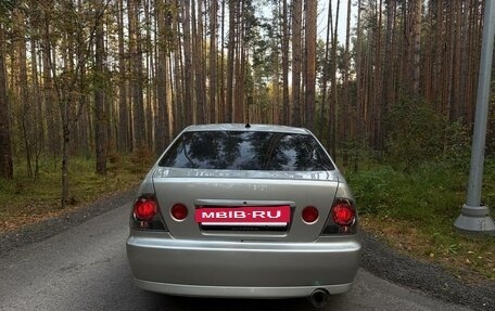 Toyota Altezza, 2001 год, 730 000 рублей, 7 фотография