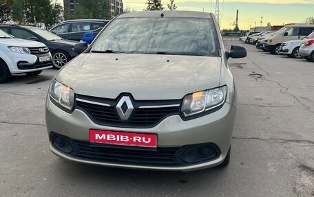 Renault Logan II, 2016 год, 800 000 рублей, 1 фотография