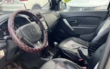 Renault Logan II, 2016 год, 800 000 рублей, 9 фотография