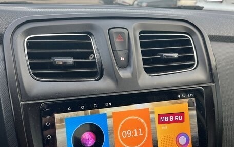 Renault Logan II, 2016 год, 800 000 рублей, 10 фотография