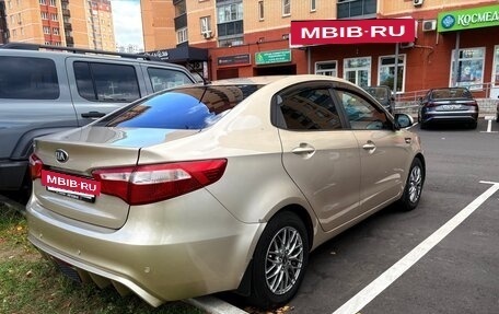KIA Rio III рестайлинг, 2013 год, 780 000 рублей, 3 фотография