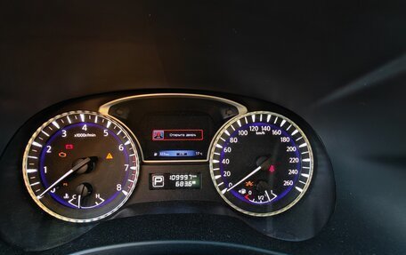 Infiniti QX60 I рестайлинг, 2016 год, 3 000 000 рублей, 12 фотография