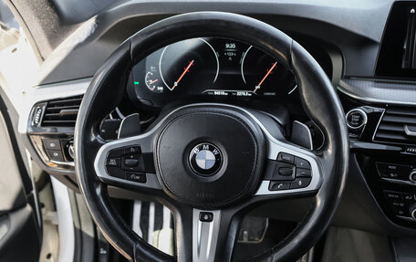 BMW 5 серия, 2018 год, 3 598 000 рублей, 15 фотография
