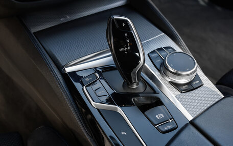 BMW 5 серия, 2018 год, 3 598 000 рублей, 17 фотография