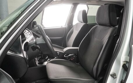 Chevrolet Niva I рестайлинг, 2018 год, 899 000 рублей, 10 фотография