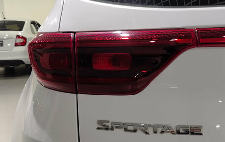 KIA Sportage IV рестайлинг, 2019 год, 2 145 000 рублей, 13 фотография