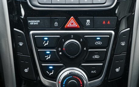 Hyundai i30 II рестайлинг, 2012 год, 900 000 рублей, 16 фотография