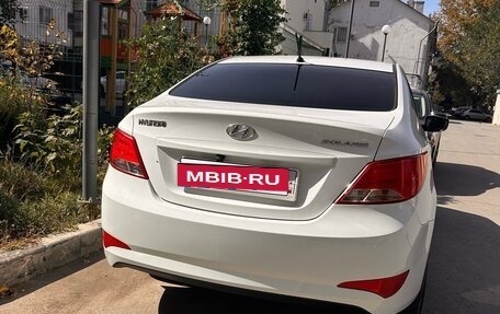 Hyundai Solaris II рестайлинг, 2015 год, 1 000 000 рублей, 7 фотография