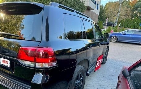 Toyota Land Cruiser 200, 2018 год, 4 700 000 рублей, 4 фотография