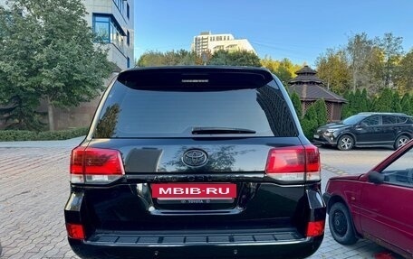 Toyota Land Cruiser 200, 2018 год, 4 700 000 рублей, 3 фотография