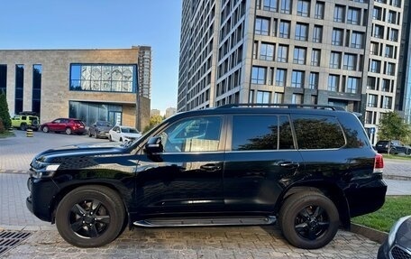 Toyota Land Cruiser 200, 2018 год, 4 700 000 рублей, 5 фотография