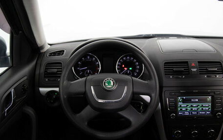 Skoda Yeti I рестайлинг, 2012 год, 999 000 рублей, 5 фотография