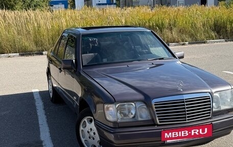 Mercedes-Benz E-Класс, 1993 год, 650 000 рублей, 2 фотография