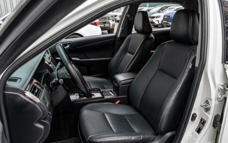 Toyota Camry, 2017 год, 2 030 000 рублей, 10 фотография