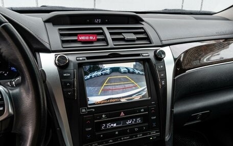 Toyota Camry, 2017 год, 2 030 000 рублей, 13 фотография