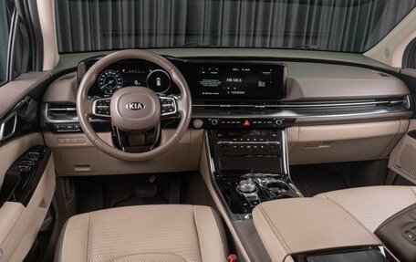 KIA Carnival, 2021 год, 4 499 000 рублей, 6 фотография
