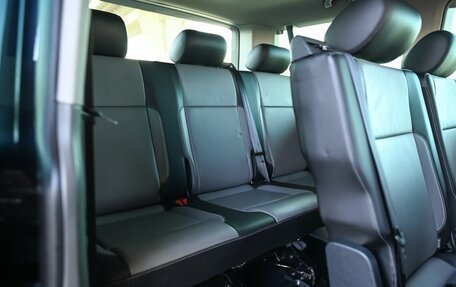 Volkswagen Caravelle T6 рестайлинг, 2020 год, 4 150 000 рублей, 12 фотография