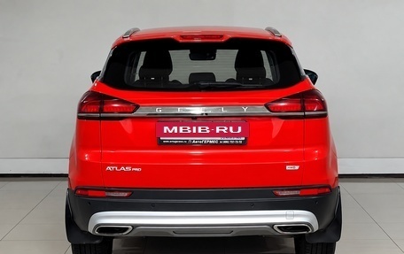 Geely Atlas, 2022 год, 1 690 000 рублей, 3 фотография