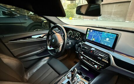 BMW 5 серия, 2018 год, 3 490 000 рублей, 14 фотография