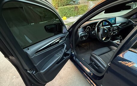 BMW 5 серия, 2018 год, 3 490 000 рублей, 15 фотография