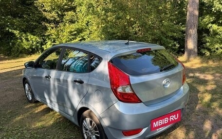 Hyundai Solaris II рестайлинг, 2011 год, 530 000 рублей, 8 фотография