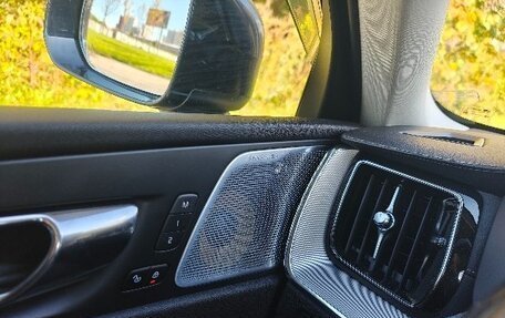 Volvo XC60 II, 2018 год, 3 700 000 рублей, 6 фотография