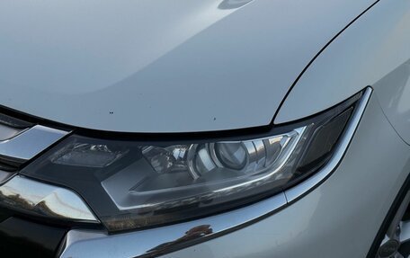 Mitsubishi Outlander III рестайлинг 3, 2018 год, 1 590 000 рублей, 7 фотография