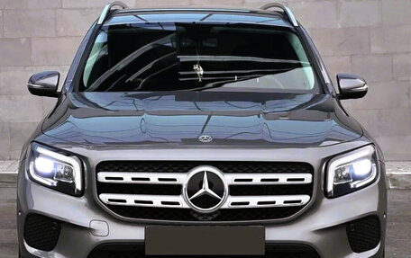 Mercedes-Benz GLB, 2021 год, 2 690 000 рублей, 2 фотография