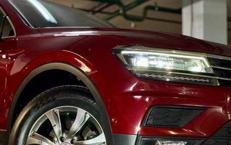 Volkswagen Tiguan II, 2019 год, 2 570 000 рублей, 15 фотография