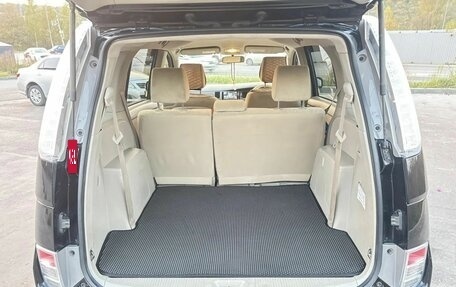 Toyota ISis I, 2013 год, 1 320 000 рублей, 10 фотография