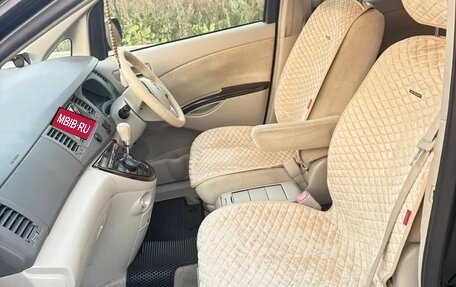 Toyota ISis I, 2013 год, 1 320 000 рублей, 13 фотография