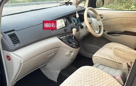 Toyota ISis I, 2013 год, 1 320 000 рублей, 15 фотография