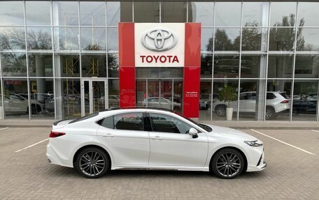 Toyota Camry, 2026 год, 4 950 000 рублей, 4 фотография