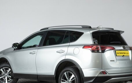 Toyota RAV4, 2017 год, 2 879 000 рублей, 5 фотография