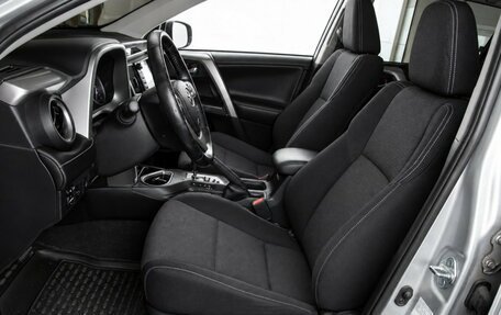 Toyota RAV4, 2017 год, 2 879 000 рублей, 11 фотография