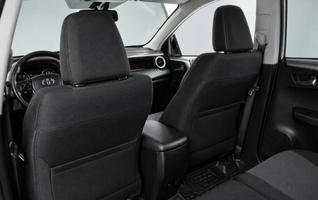 Toyota RAV4, 2017 год, 2 879 000 рублей, 19 фотография