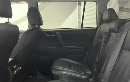 Toyota Highlander III, 2011 год, 1 850 000 рублей, 16 фотография