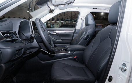 Toyota Highlander, 2026 год, 5 800 000 рублей, 10 фотография