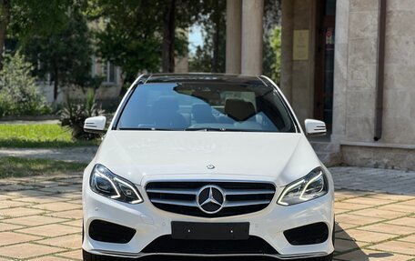 Mercedes-Benz E-Класс, 2013 год, 2 830 000 рублей, 3 фотография