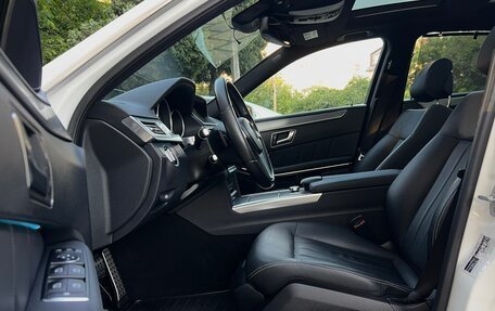 Mercedes-Benz E-Класс, 2013 год, 2 830 000 рублей, 13 фотография