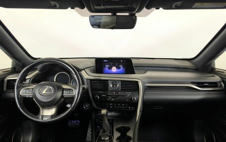 Lexus RX IV рестайлинг, 2017 год, 3 960 000 рублей, 17 фотография