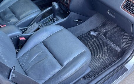 Toyota Avensis III рестайлинг, 2001 год, 389 000 рублей, 10 фотография