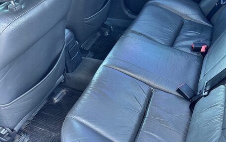 Toyota Avensis III рестайлинг, 2001 год, 389 000 рублей, 11 фотография
