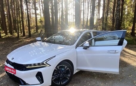 KIA K5, 2021 год, 2 600 000 рублей, 7 фотография